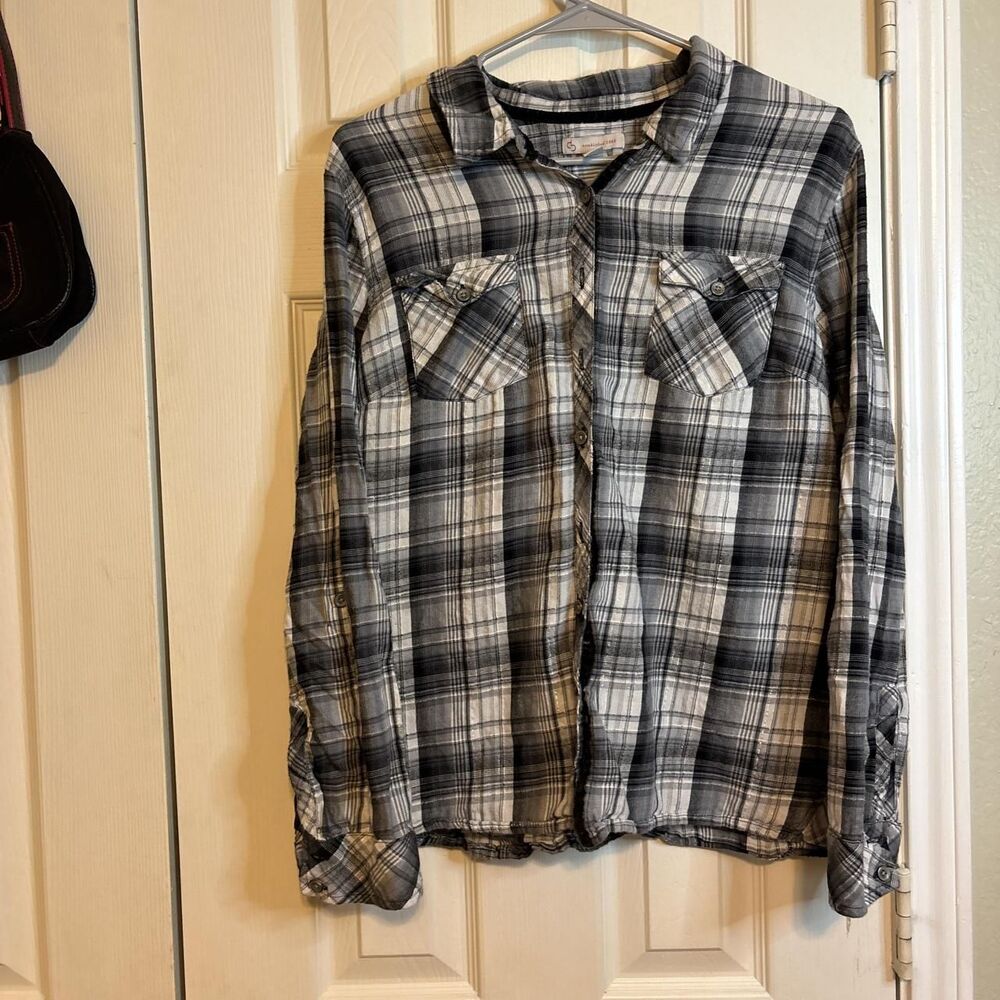 Dressbarn Large Plaid Button Down Shirt White Black Long Sleeve Casual